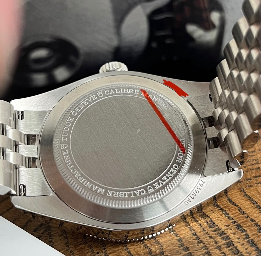 Tudor Black Bay 58 pouces 39 mm Réf. 7939A1A0NU de 2026 – Image 15