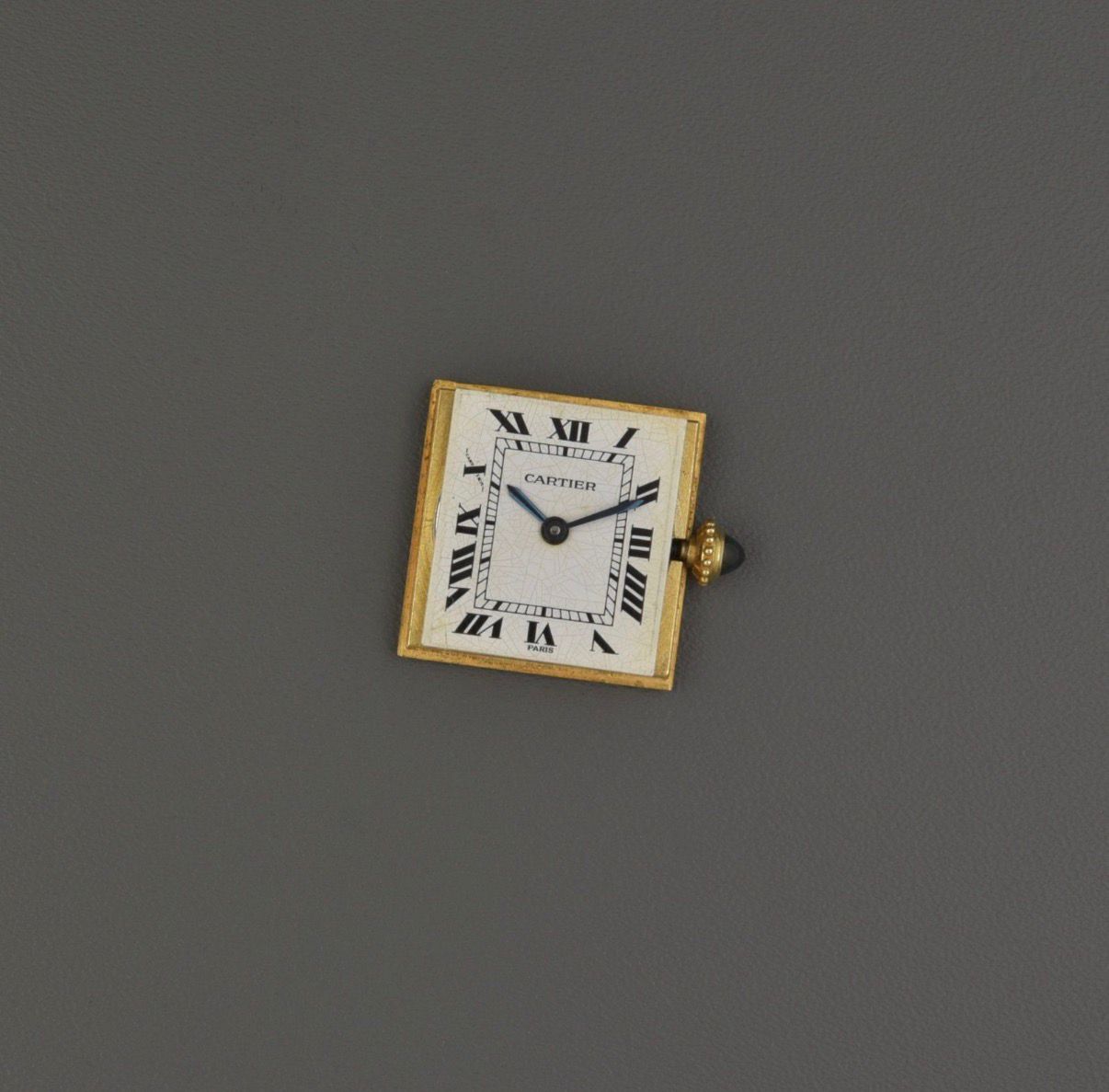 CARTIER Tank Louis PARIS Mécanique MINI 67117 Remontage manuel Or 18 carats – Image 6