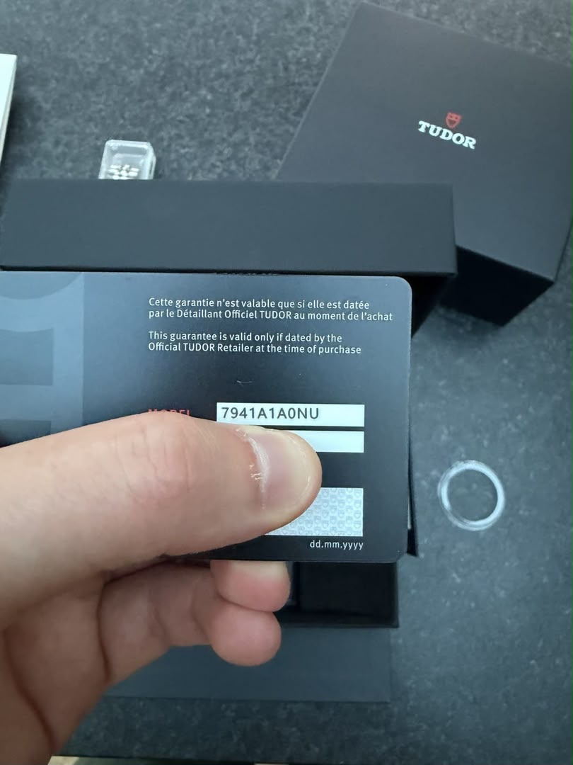 Tudor Black Bay 41 Monochrome - Bracelet Jubilee 5 maillons - Coffret complet 2025 - 7941A1A0NU – Image 15