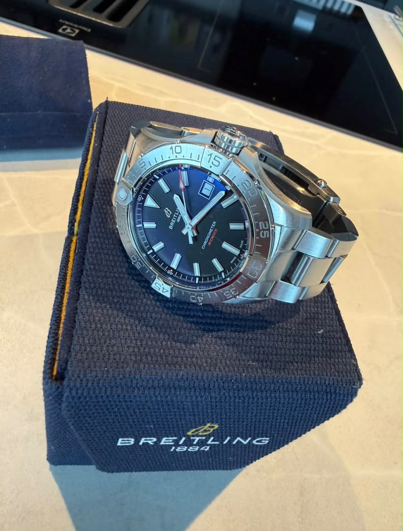 Breitling Avenger automatique 42 (A17328101B1A1) – Image 4