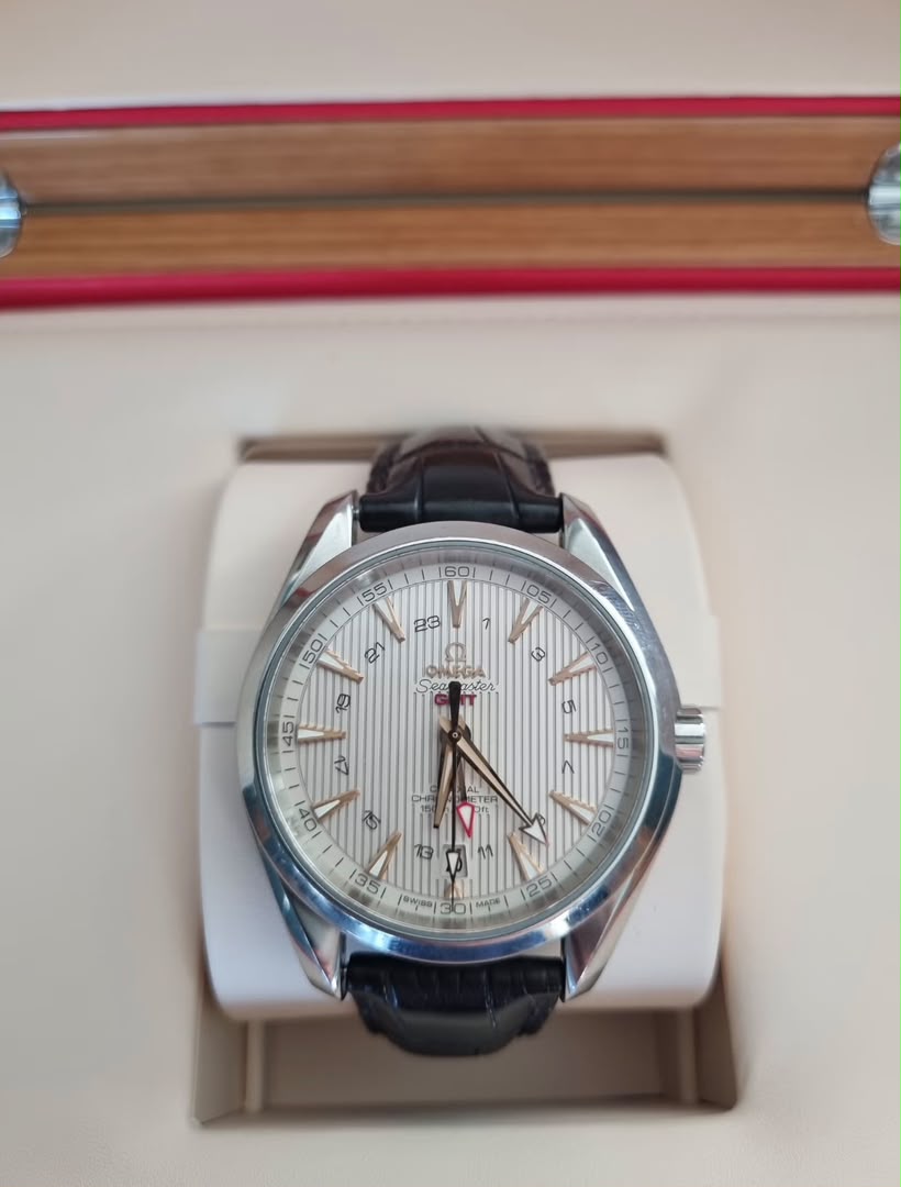 Omega Aqua Terra GMT – Image 4