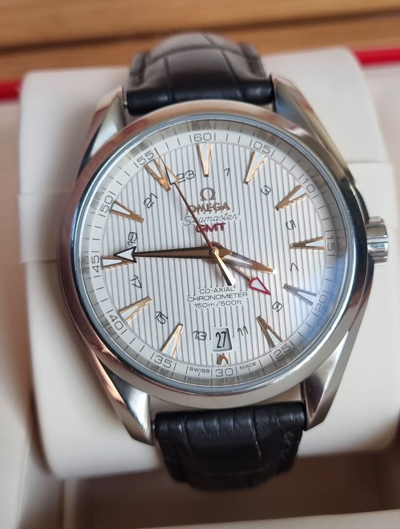 Omega Aqua Terra GMT – Image 10