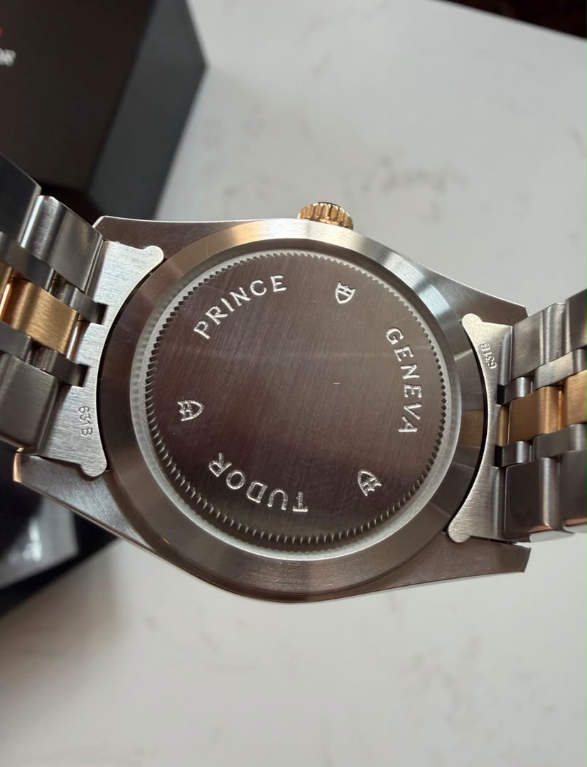Tudor Prince Date Day 76213 2022 – Ensemble complet (boîte et papiers) – Comme neuve – Image 11