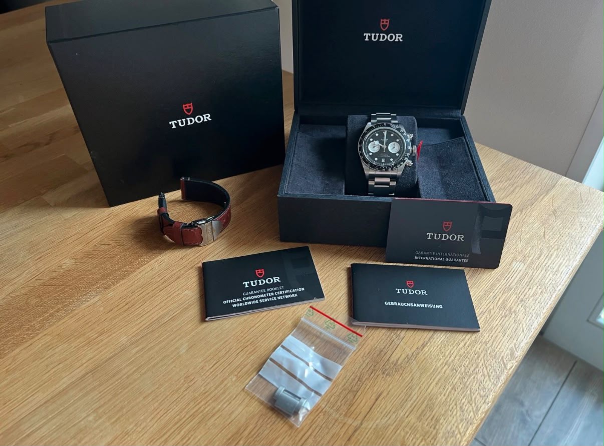 Tudor Black Bay Chrono M79360N Reverse Panda - Coffret complet + Bracelet