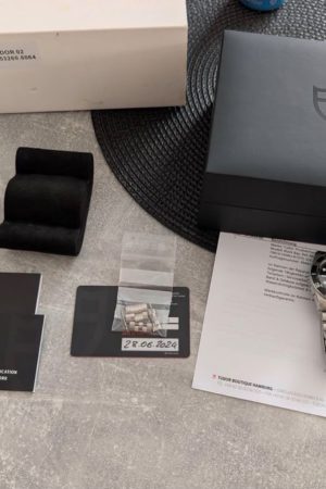 Tudor Black Bay monochrome 41 mm 7941A1A0NU-61570 Ensemble complet, garantie