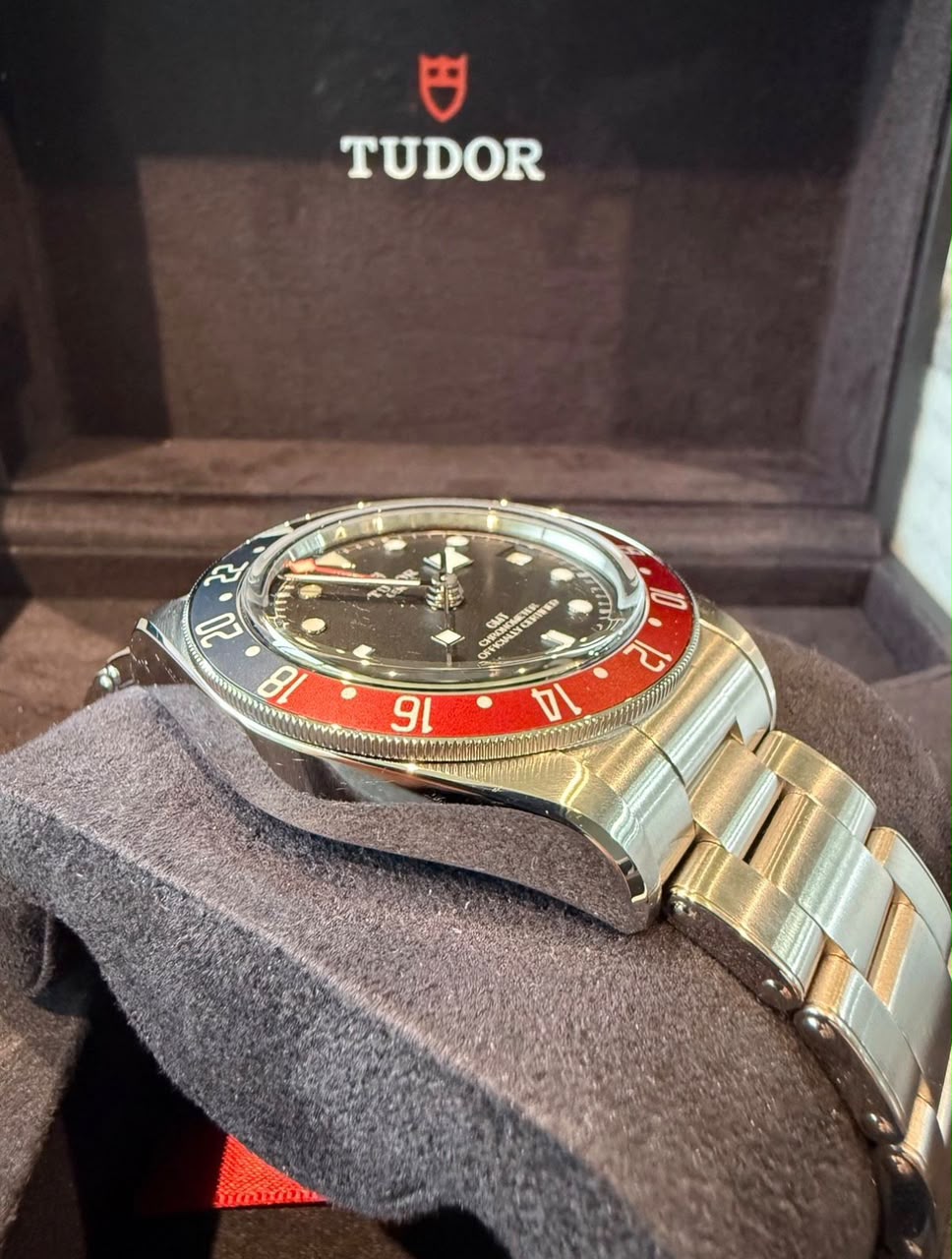 TUDOR Black Bay GMT Pepsi M79830RB 02/2026 – Image 5