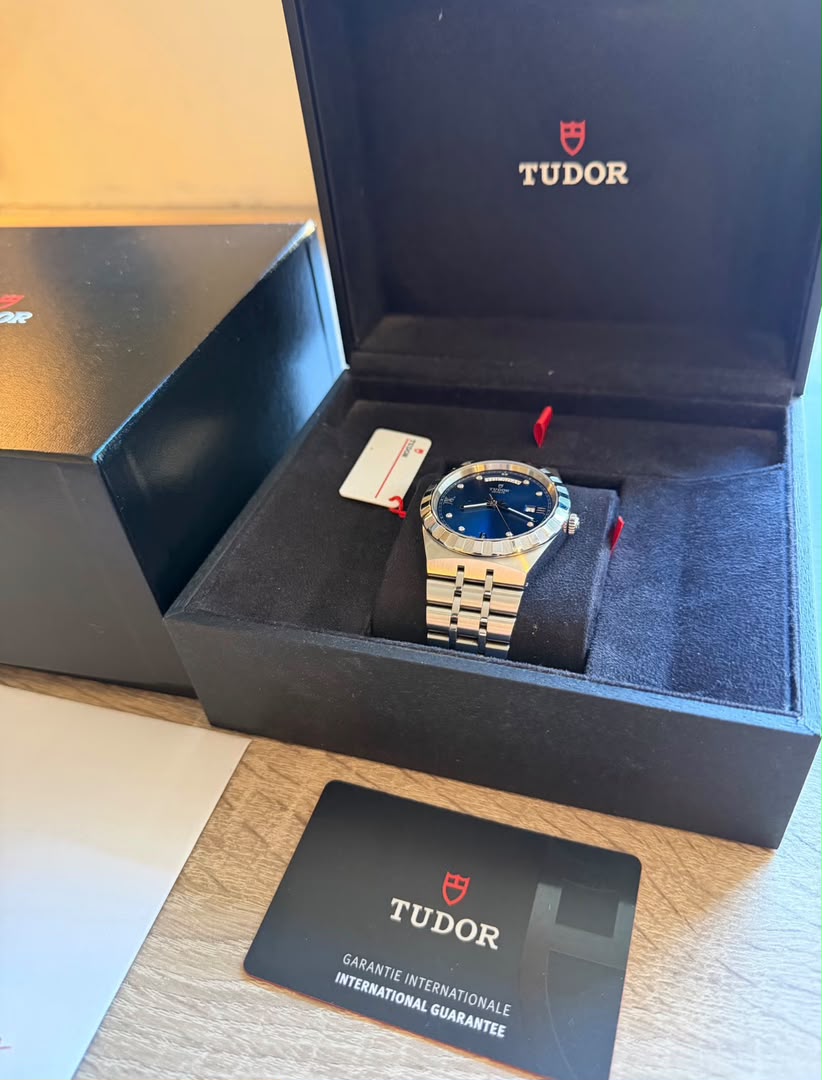 Tudor Royal 41 mm | Cadran bleu et diamants – Image 3