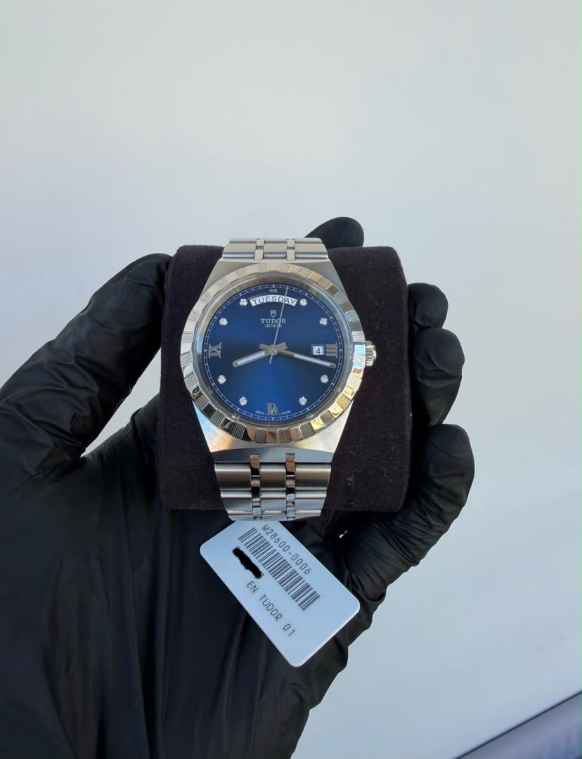 Tudor Royal 41 mm | Cadran bleu et diamants – Image 4