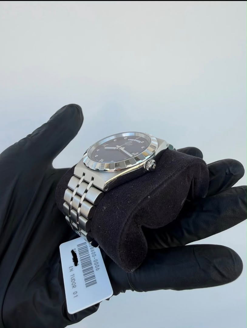 Tudor Royal 41 mm | Cadran bleu et diamants – Image 5